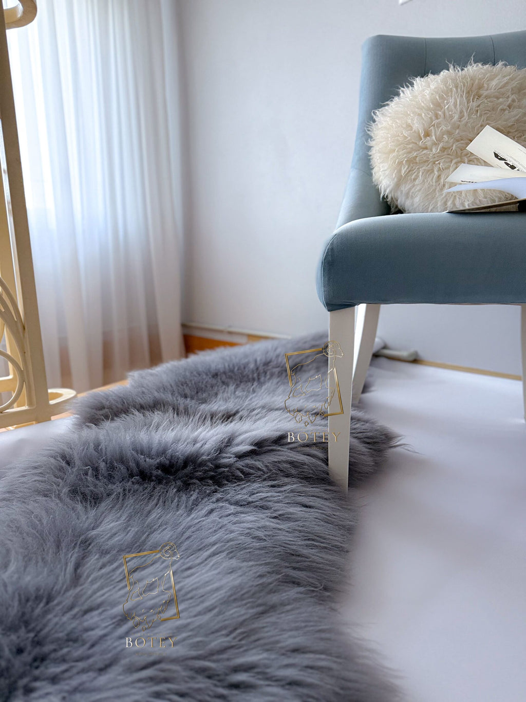 Grey Sheepskin Rug (200×70 cm) – Natural Fur Carpet