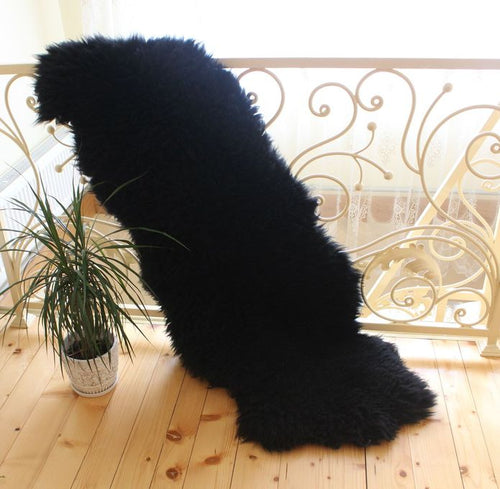 Black Sheepskin Rug 2-in-1 (200×70 cm) – Natural Fur Carpet