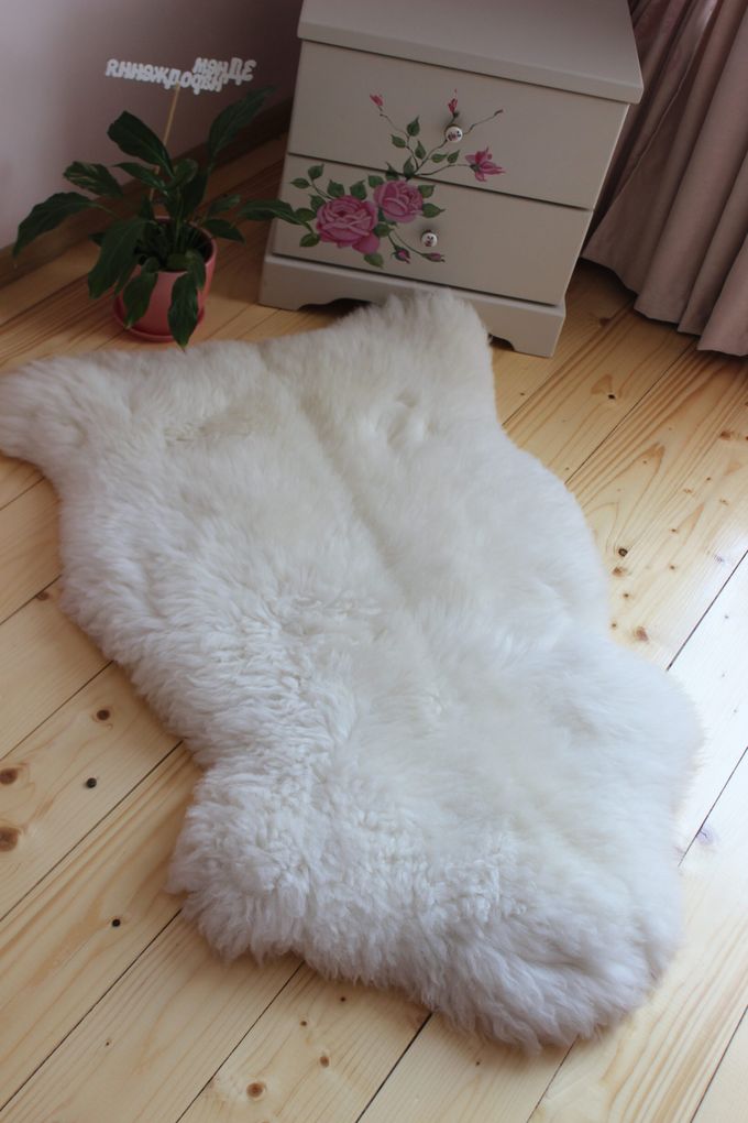 White Sheepskin Rug Medium Wool 120×70 cm – Natural Hide