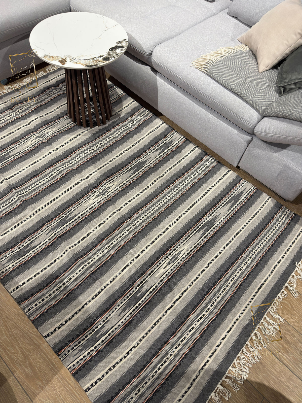 Handmade Hutsul Wool Rug – Natural Wool Carpet Grey 200×140 cm