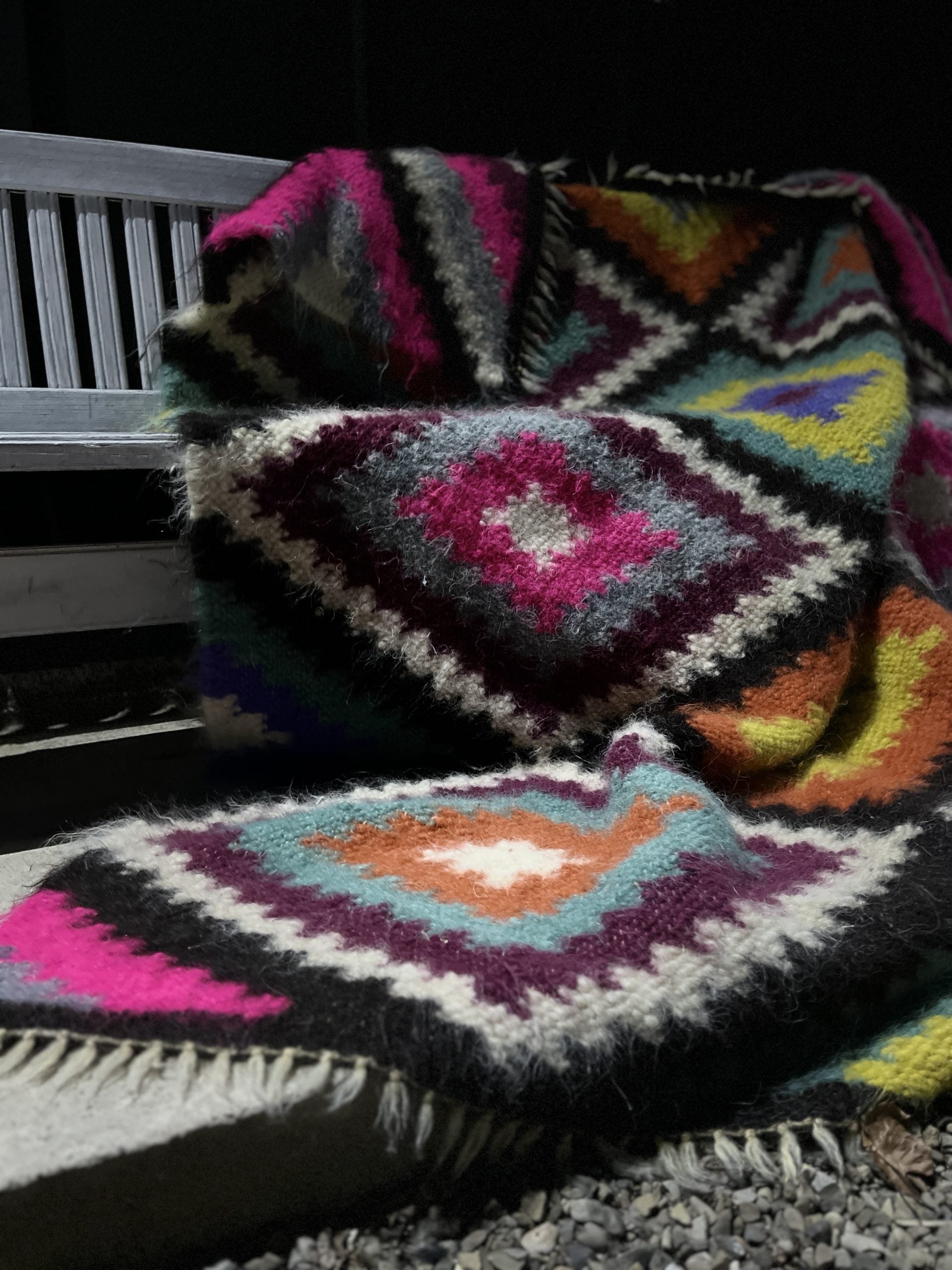 Carpathian Wool Blanket “Jerga” 200×220 cm – Premium Handmade Natural Wool