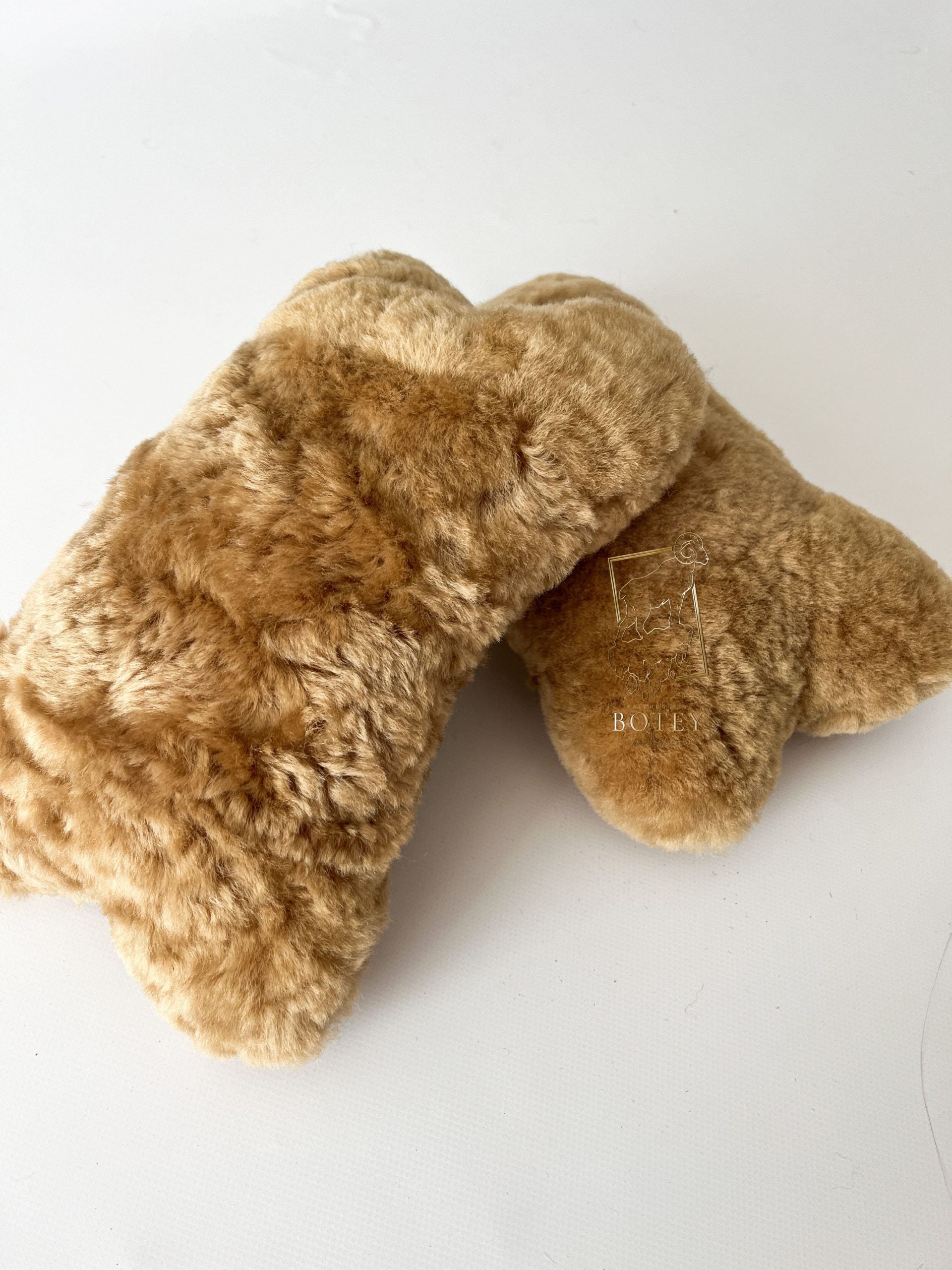 Sheepskin Headrest Pillow Beige – Natural Fur Universal Fit