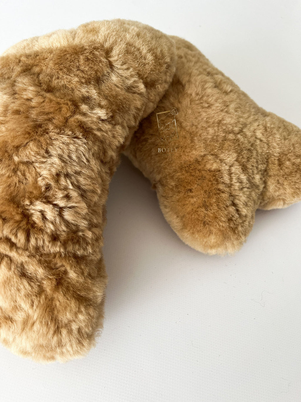 Sheepskin Headrest Pillow Beige – Natural Fur Universal Fit