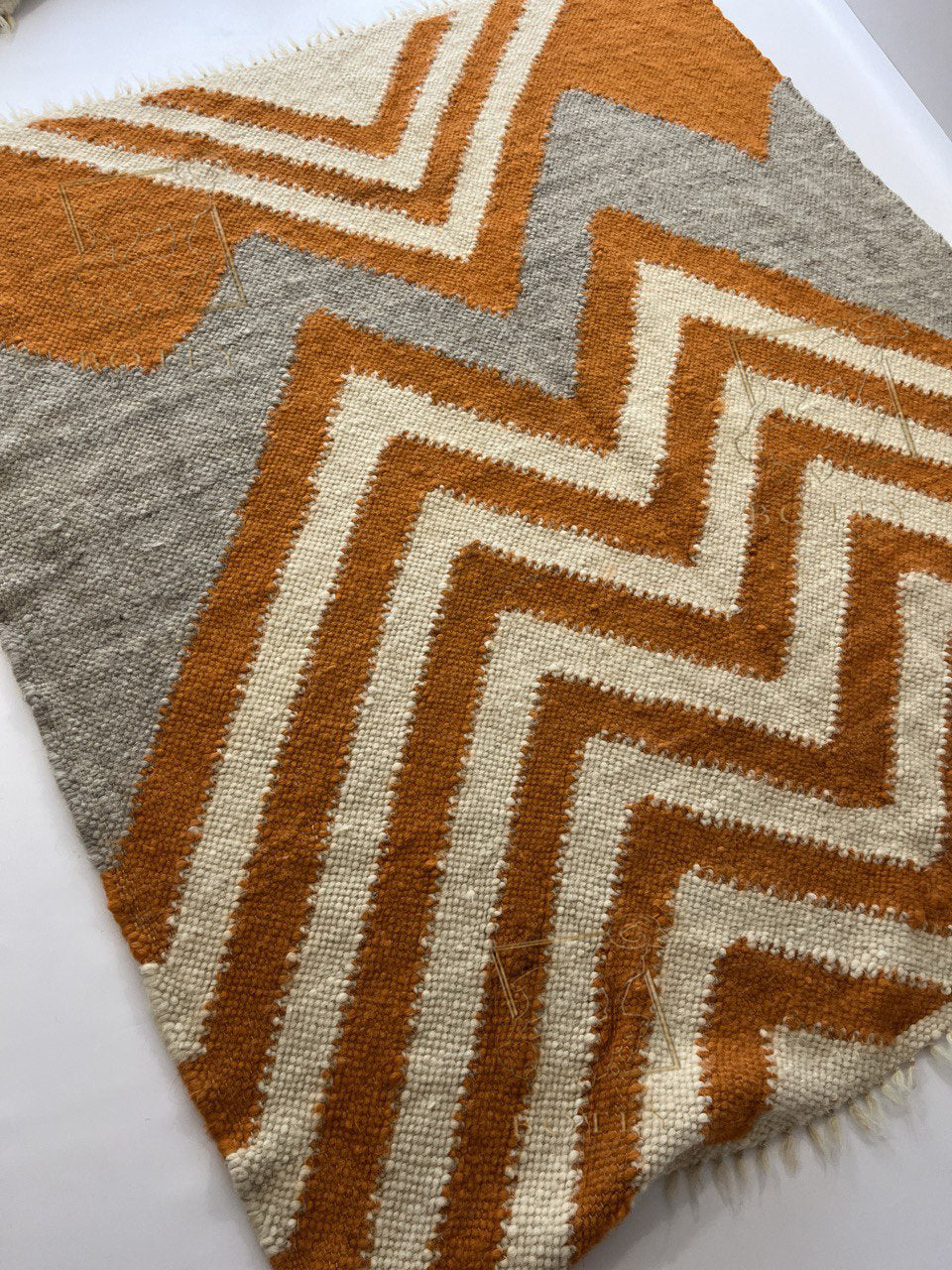 Carpathian Wool Blanket “Mountain Sunrise” 200×220 cm – Premium Handmade Natural Wool