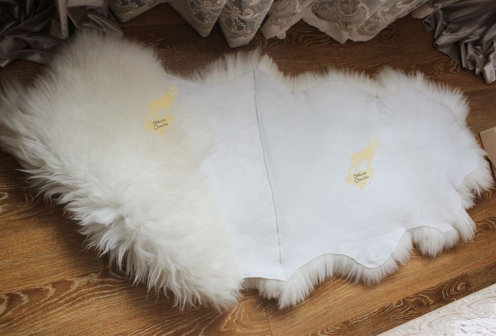Long Wool Sheepskin Rug 2-in-1 (200×70 cm) – Natural White Fur Carpet