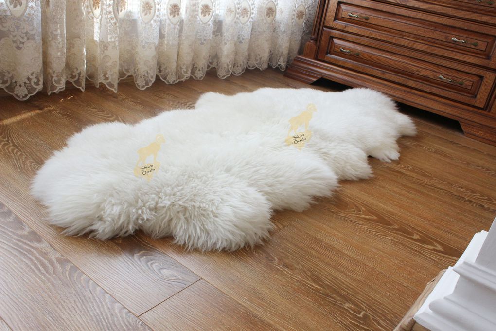 Long Wool Sheepskin Rug 2-in-1 (200×70 cm) – Natural White Fur Carpet
