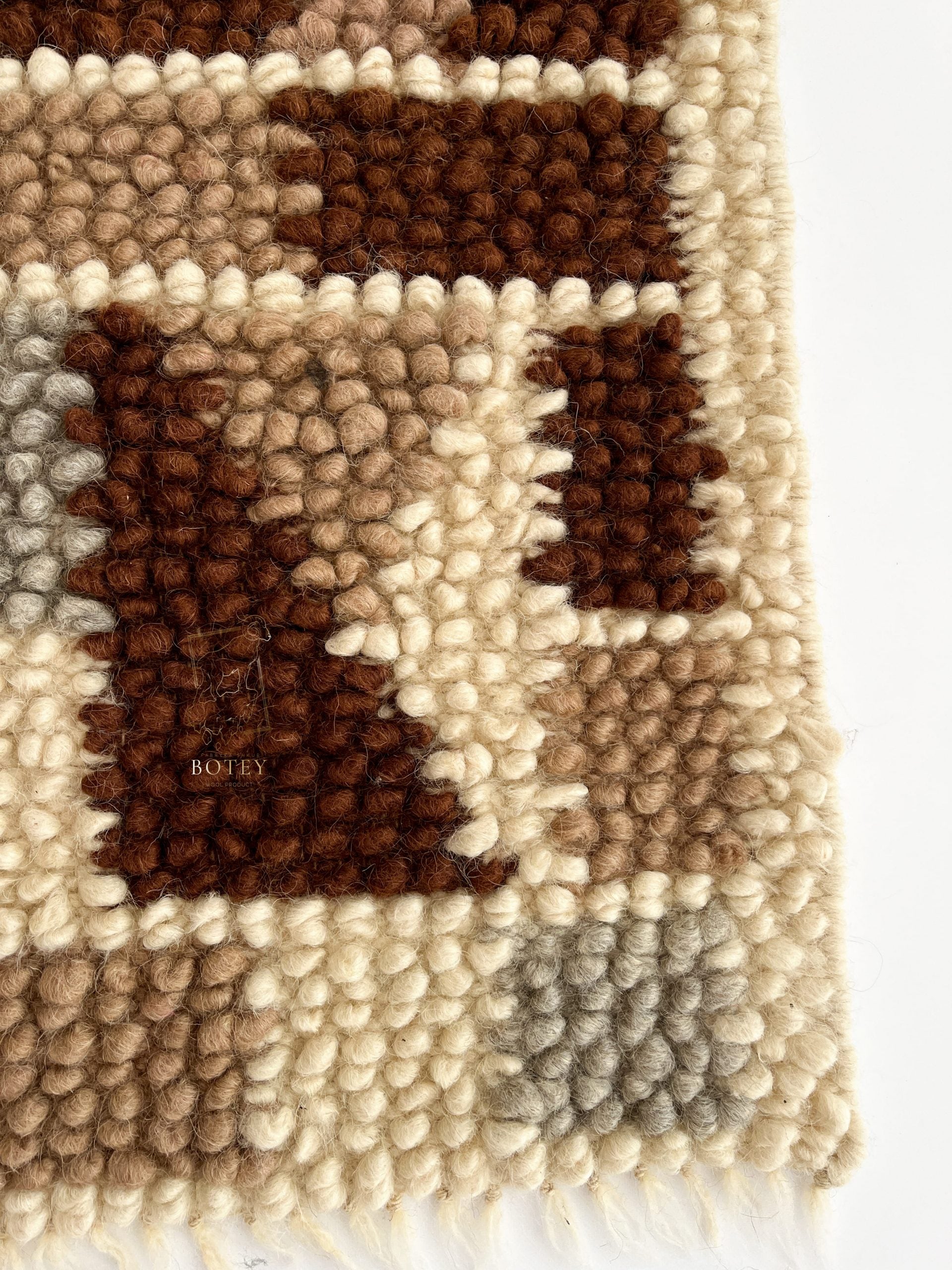 Wool Rug “Latte XL” 70×110 cm – Handmade Natural Wool