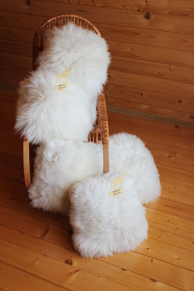 White Sheepskin Pillow 40×40 cm – Natural Fur Cushion