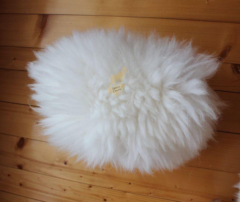 White Sheepskin Pillow 40×40 cm – Natural Fur Cushion