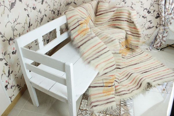 Carpathian Wool Blanket “Colors of Summer” 190×220 cm – Premium Handmade Natural Wool