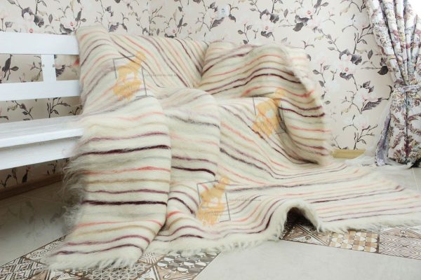 Carpathian Wool Blanket “Colors of Summer” 190×220 cm – Premium Handmade Natural Wool