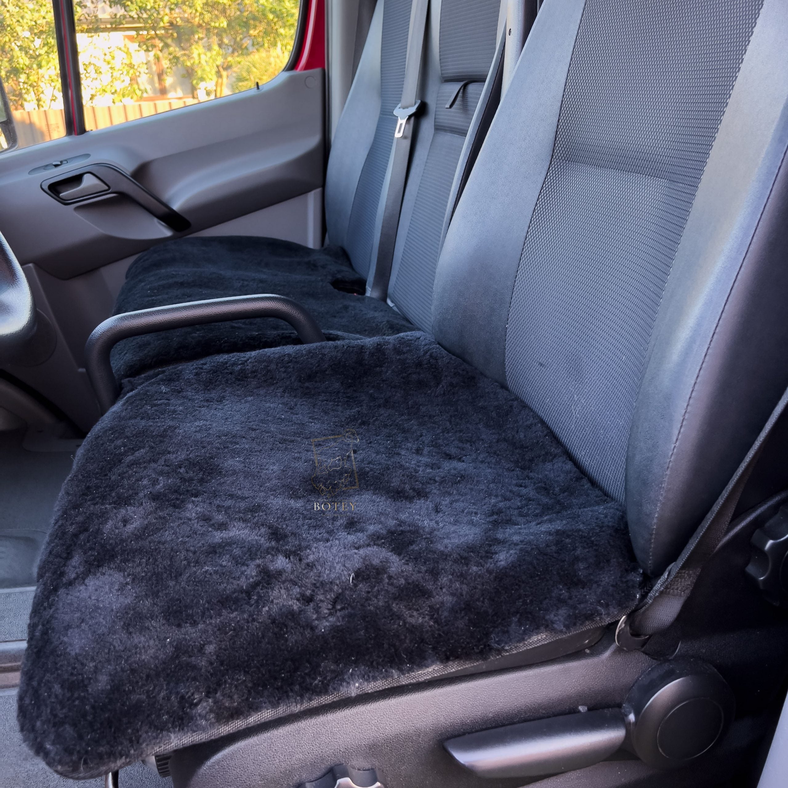 Sheepskin Van Seat Covers (1+2) Black – Natural Fur Universal Fit