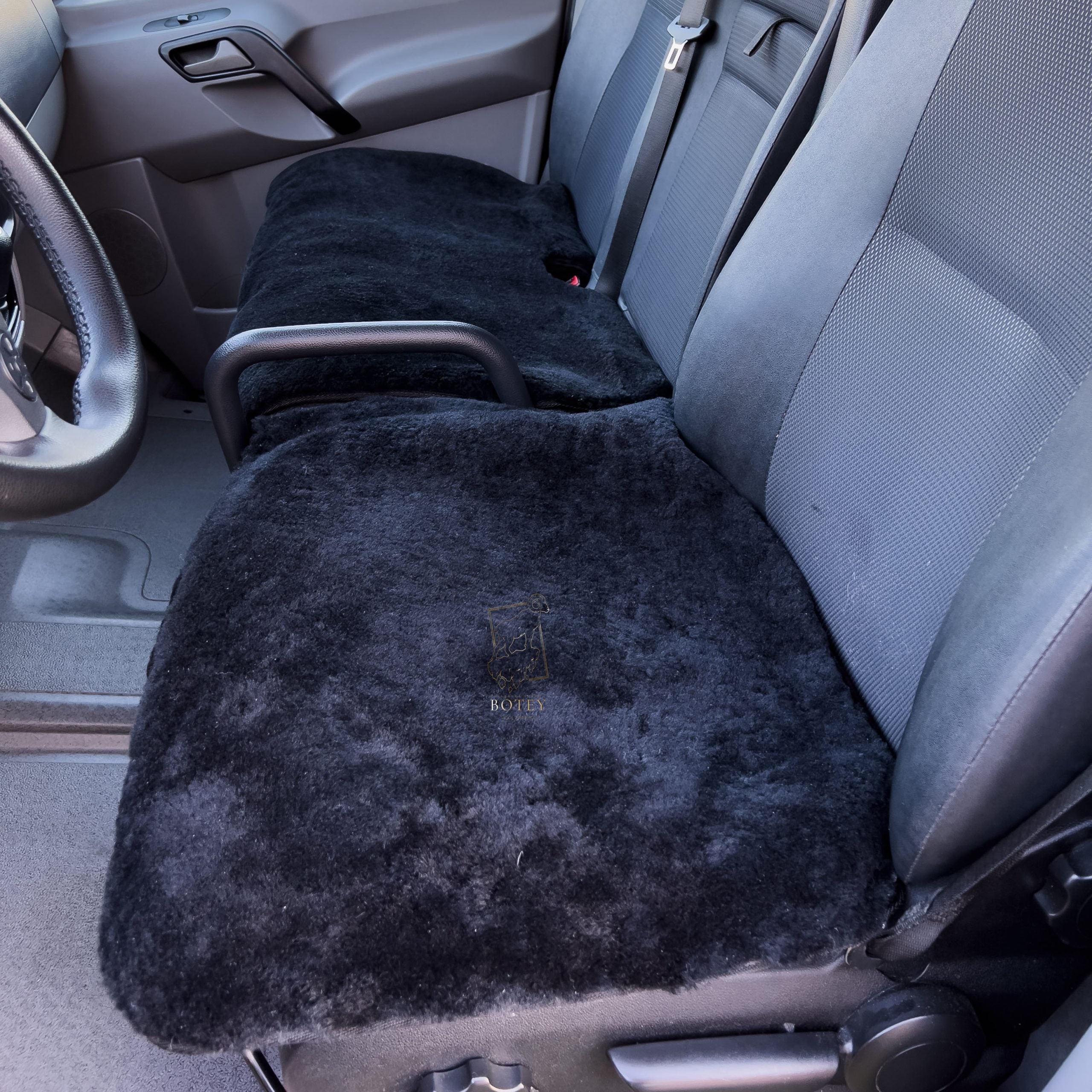 Sheepskin Van Seat Covers (1+2) Black – Natural Fur Universal Fit
