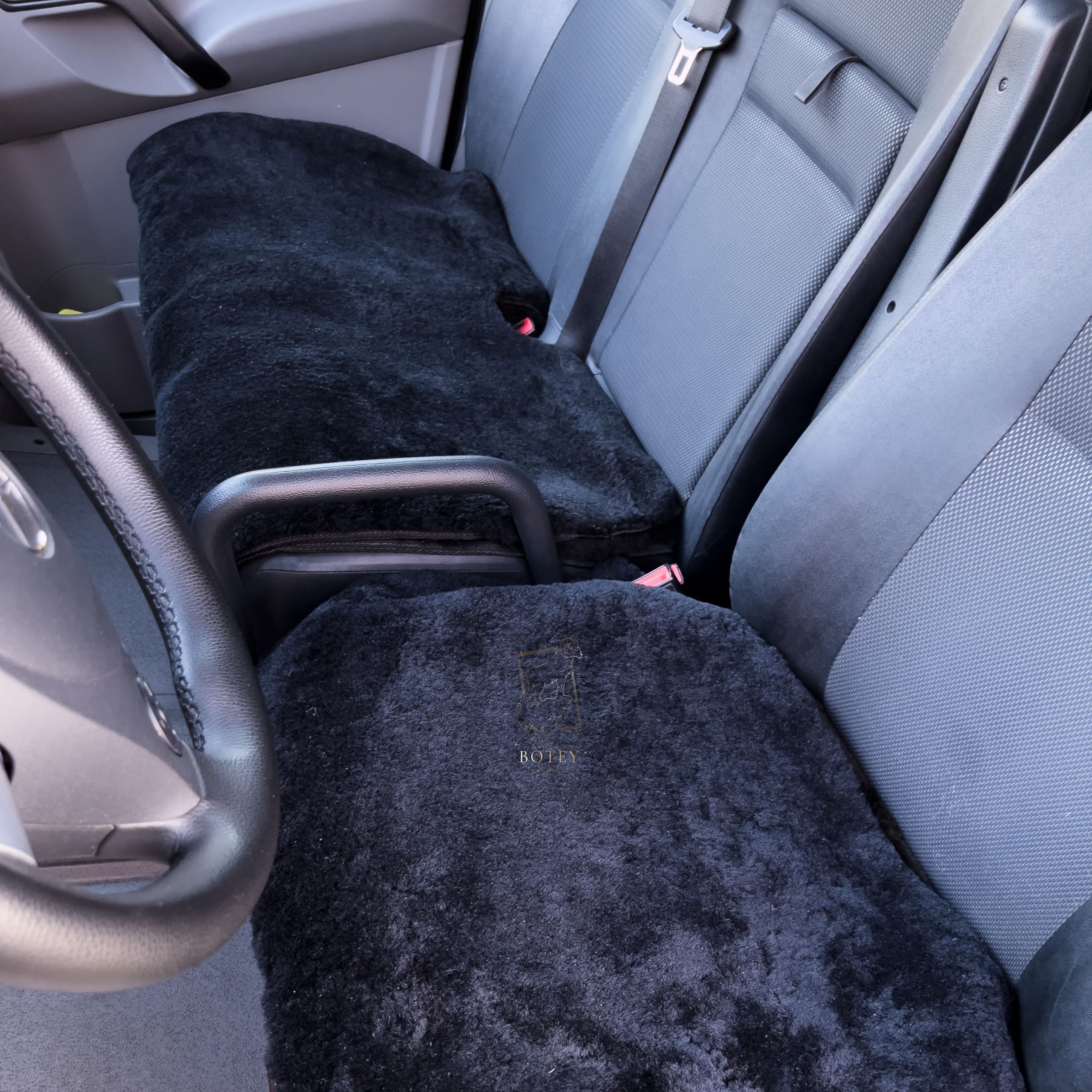 Sheepskin Van Seat Covers (1+2) Black – Natural Fur Universal Fit