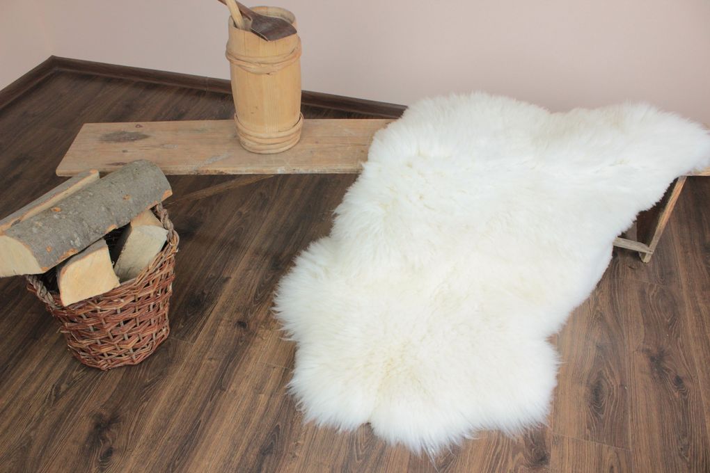 White Sheepskin “Snow White” 120×70 cm – Premium Long Wool Hide