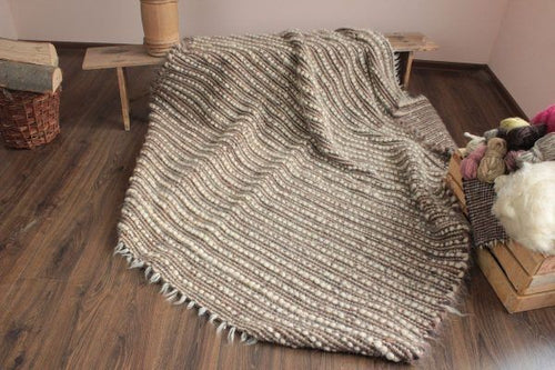 Carpathian Wool Blanket “Coffee Bouclé” 190×220 cm – Premium Handmade Natural Wool