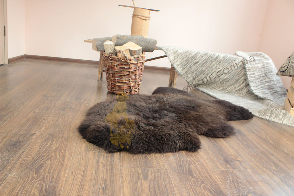 Dyed Brown Sheepskin 110×65 cm – Natural Wool Rug