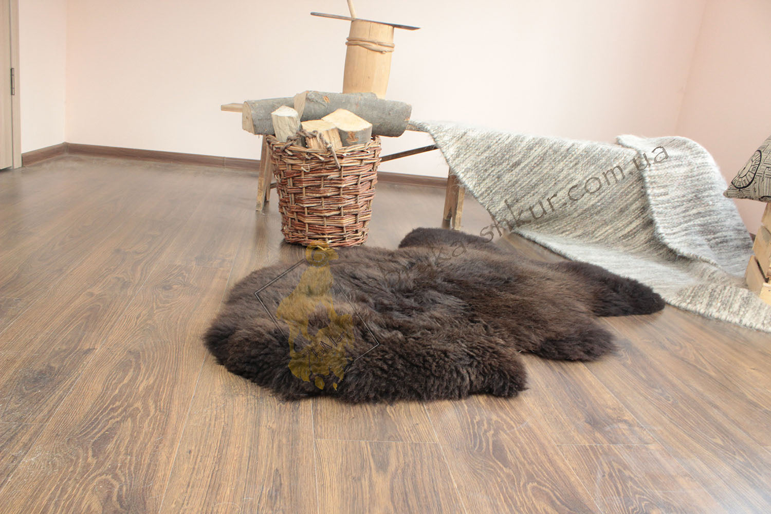 Dyed Brown Sheepskin 110×65 cm – Natural Wool Rug