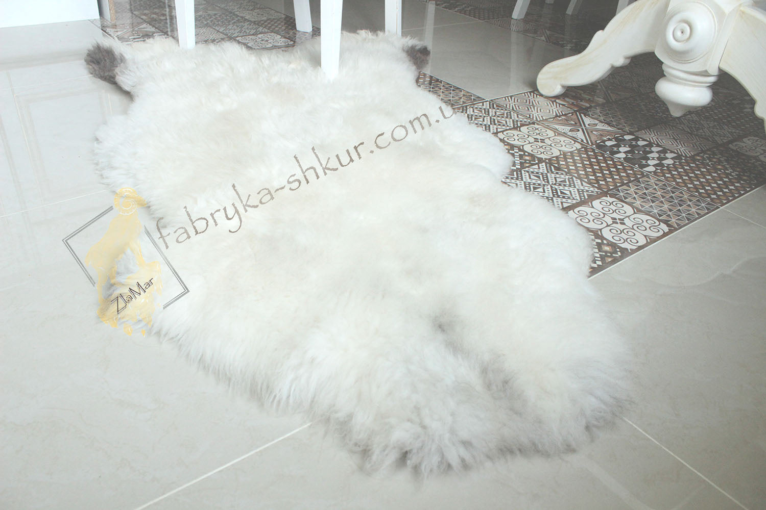 Exclusive Natural Sheepskin 120×70 cm – Premium Wool Rug