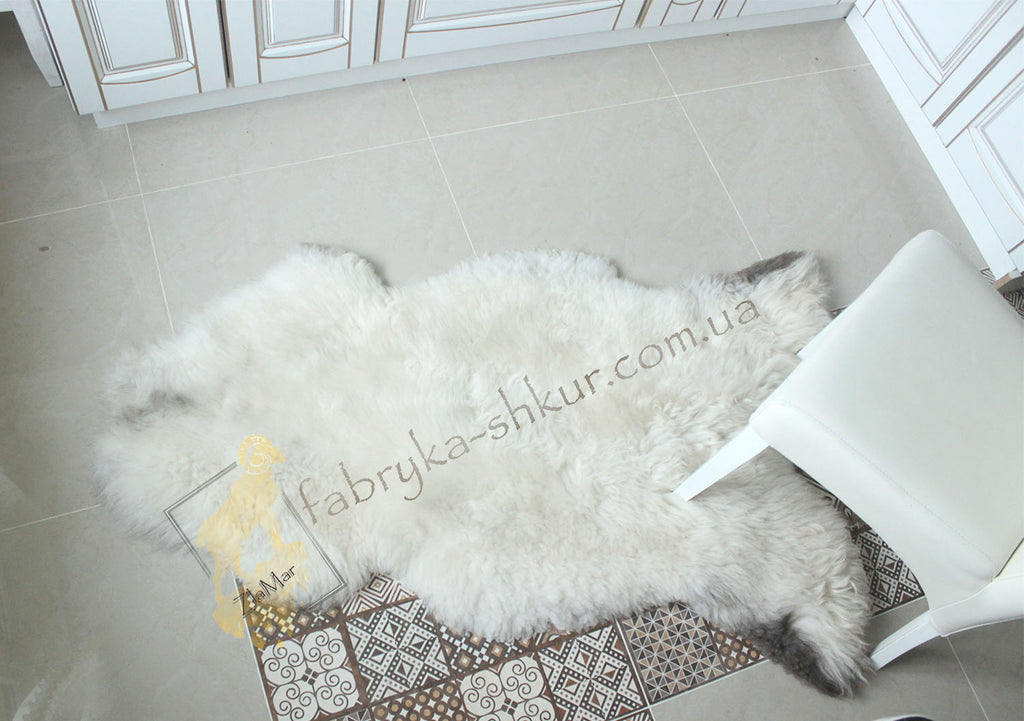 Exclusive Natural Sheepskin 120×70 cm – Premium Wool Rug