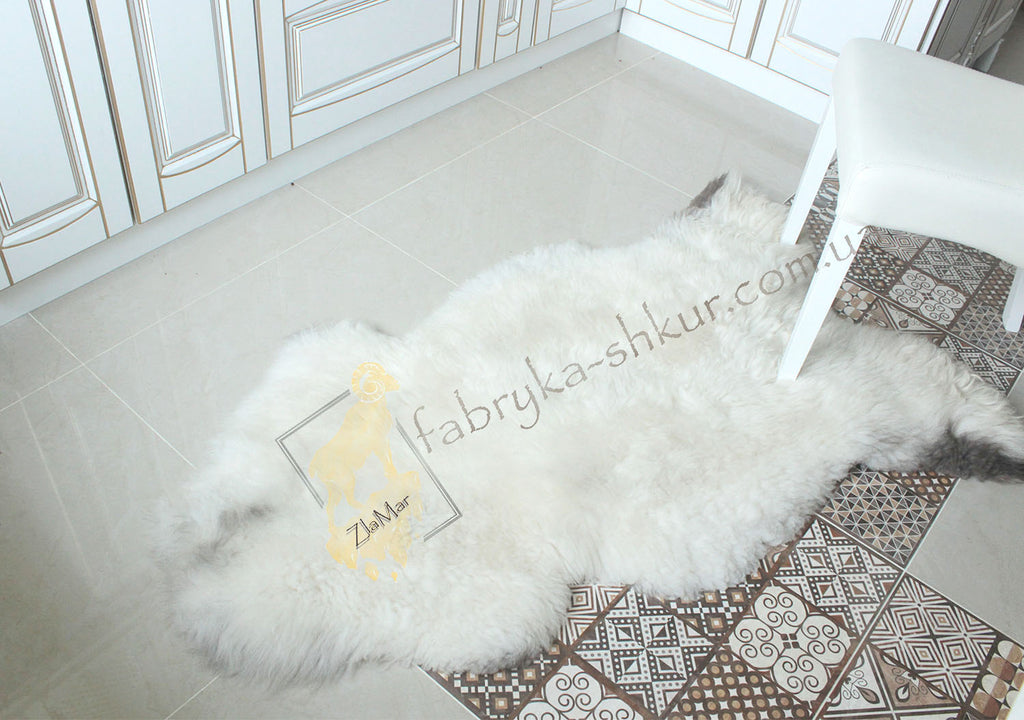 Exclusive Natural Sheepskin 120×70 cm – Premium Wool Rug