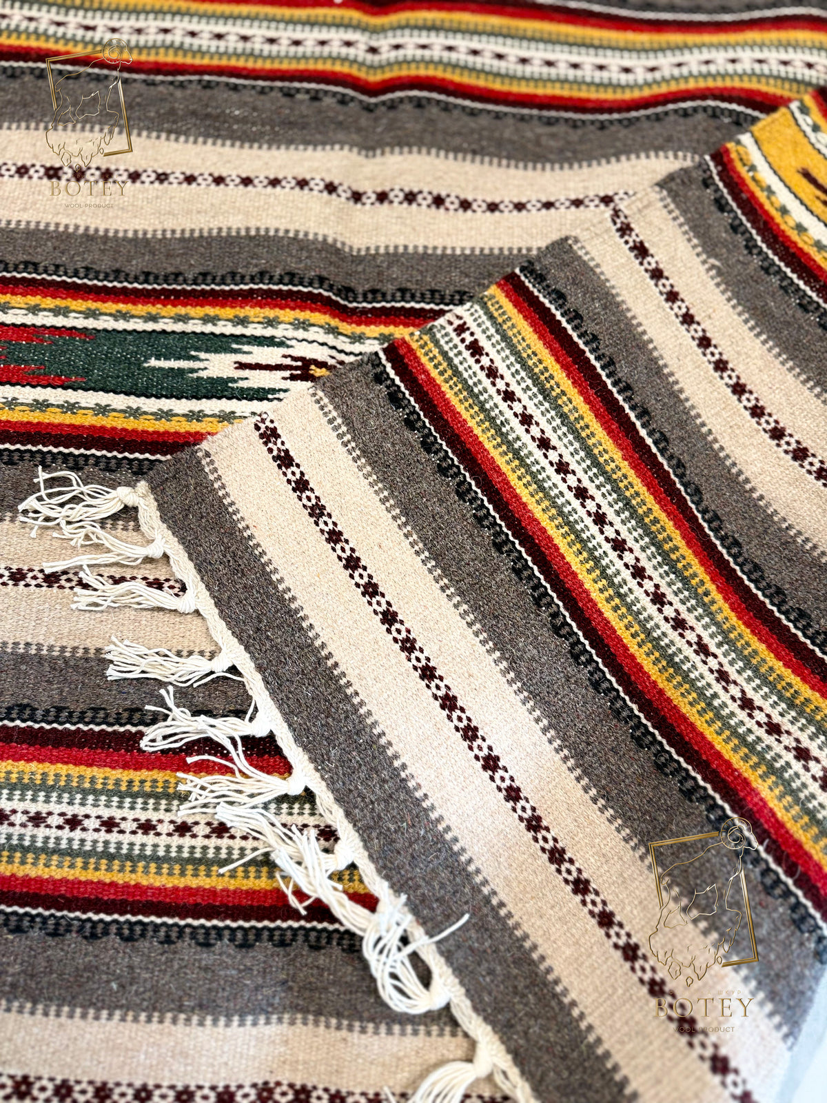 Handmade Hutsul Wool Rug Geometric Grey  – Natural Wool Carpet 200×140 cm