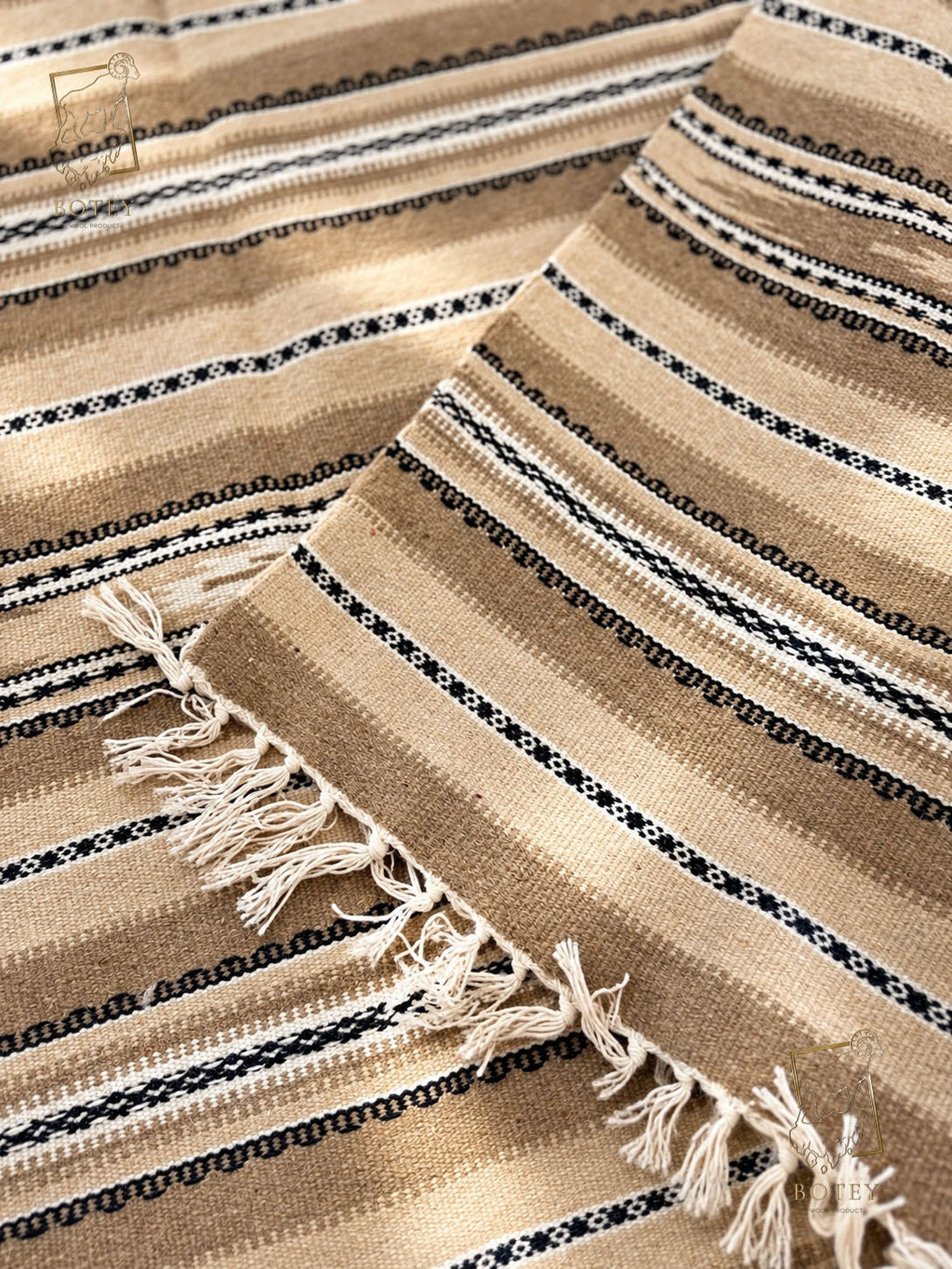 Handmade Hutsul Wool Rug Beige2  – Natural Wool Carpet 200×140 cm