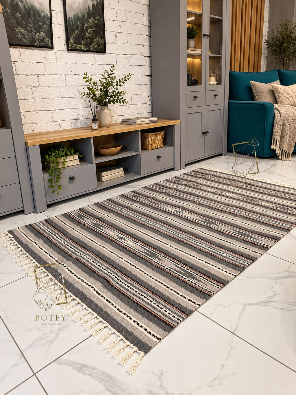Handmade Hutsul Wool Rug – Natural Wool Carpet Grey 200×140 cm