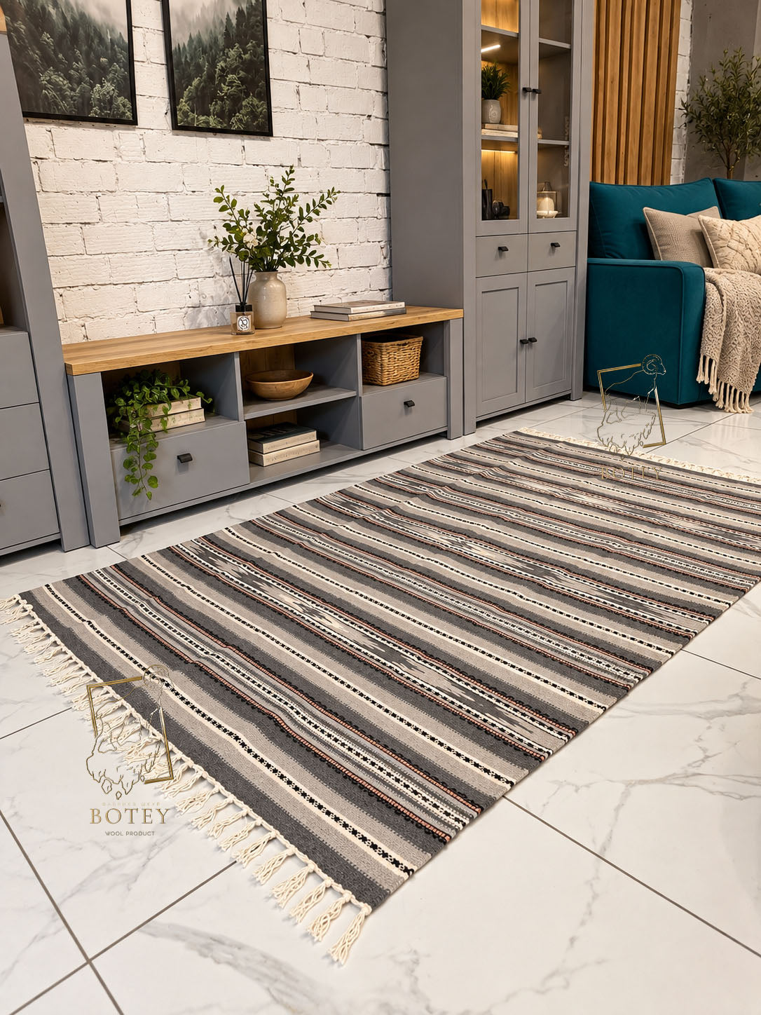 Handmade Hutsul Wool Rug – Natural Wool Carpet Grey 200×140 cm