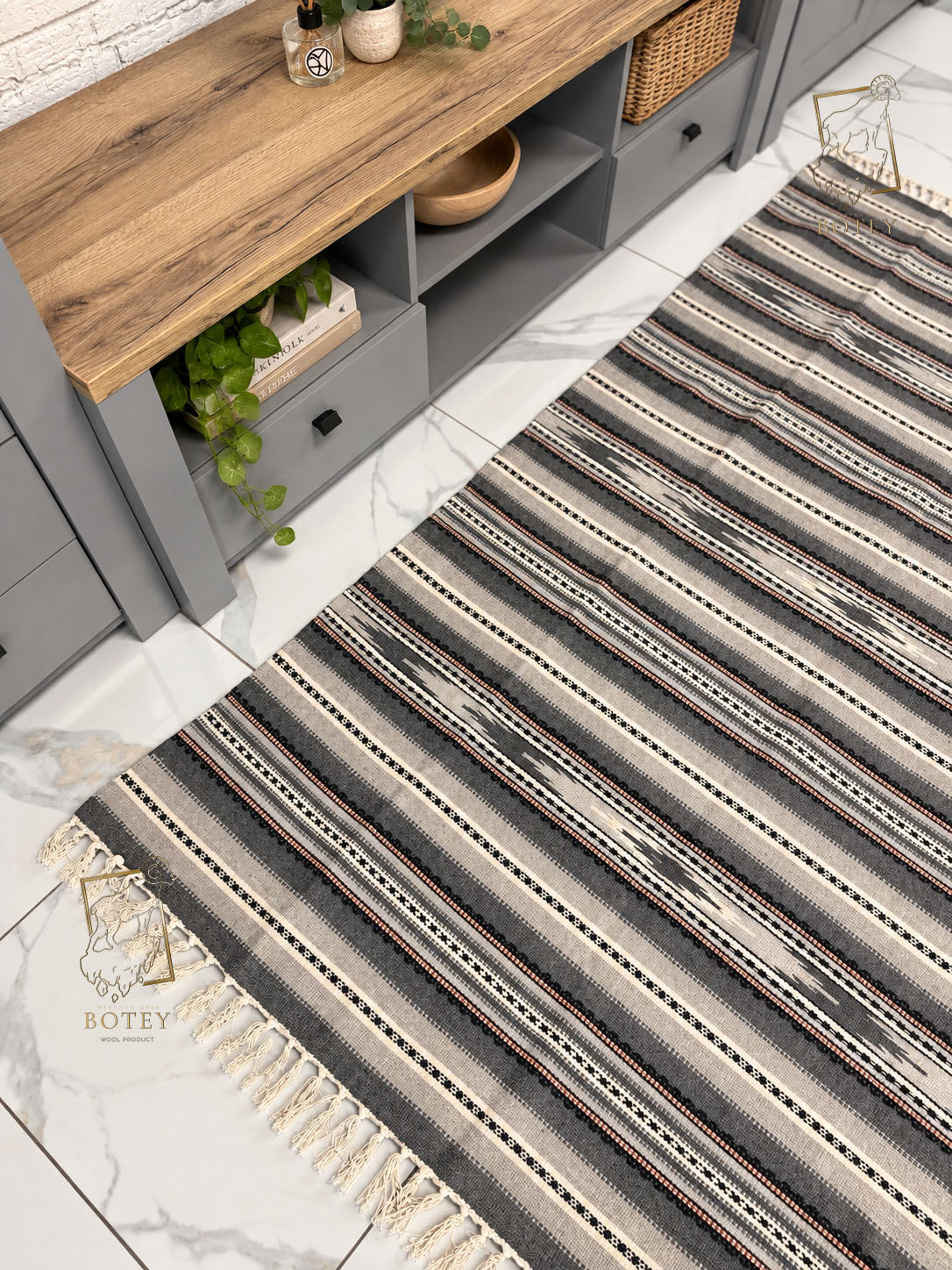 Handmade Hutsul Wool Rug – Natural Wool Carpet Grey 200×140 cm