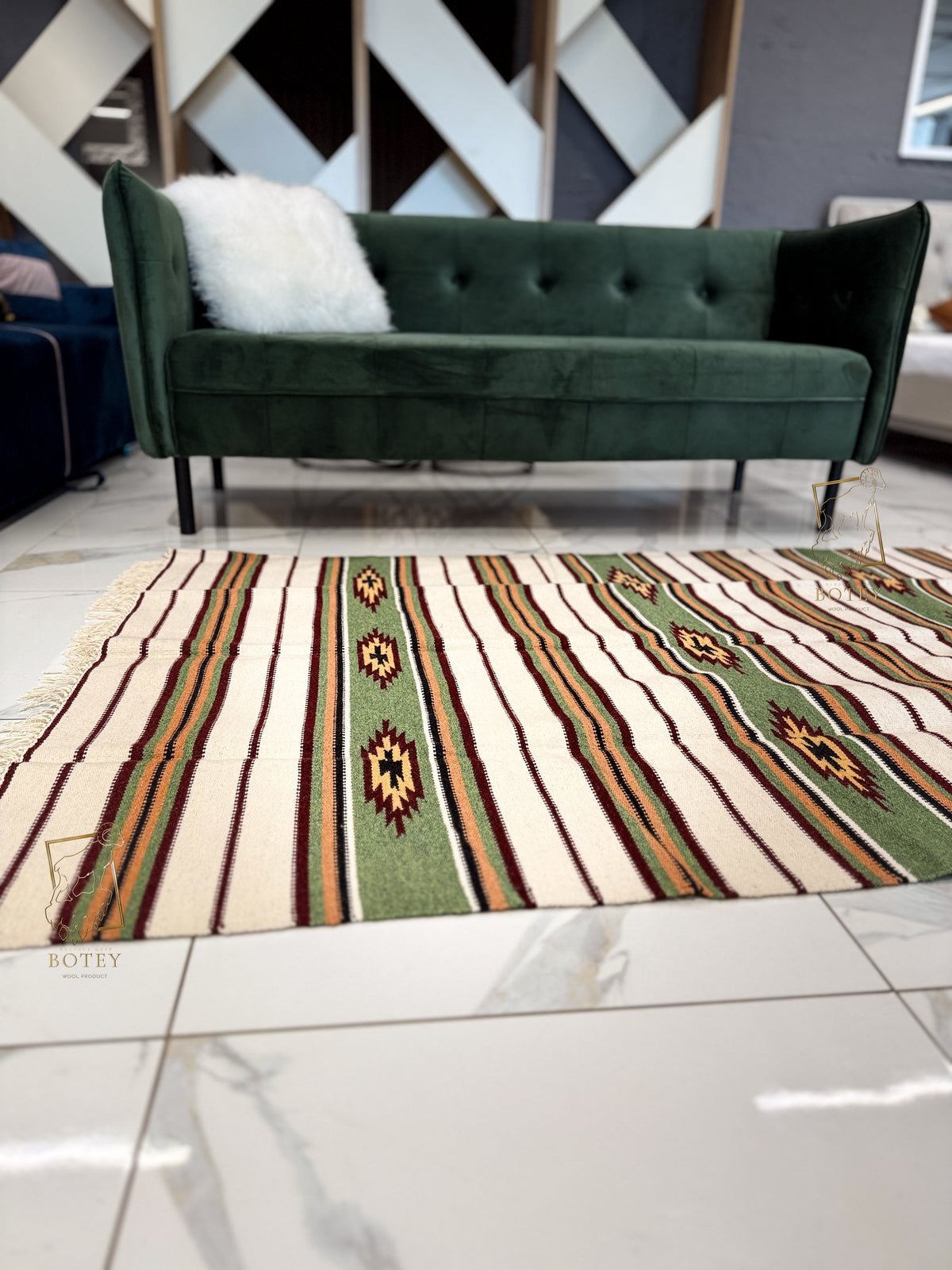 Handmade Hutsul Wool Rug “Kosiv” – Natural Wool Carpet 200×140 cm