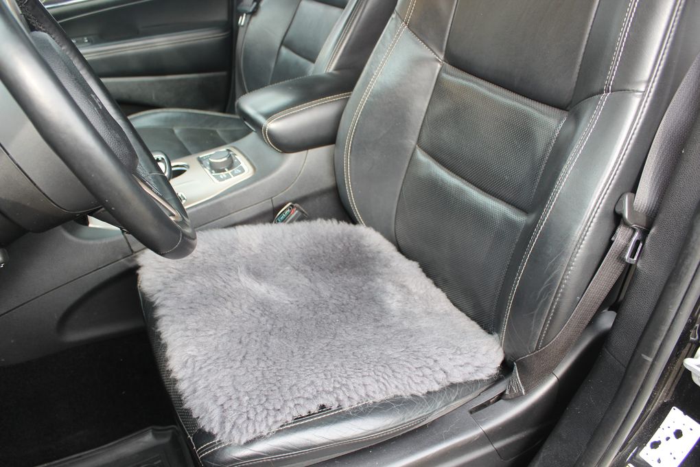 Sheepskin Seat Pad Grey 40×40 cm (Short Pile) – Natural Fur Cushion