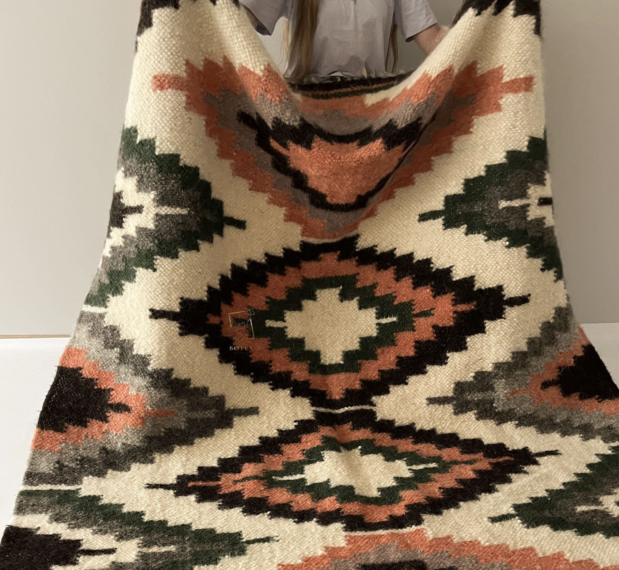Carpathian Wool Blanket “Kosmach” 150×220 cm – Premium Handmade Natural Wool