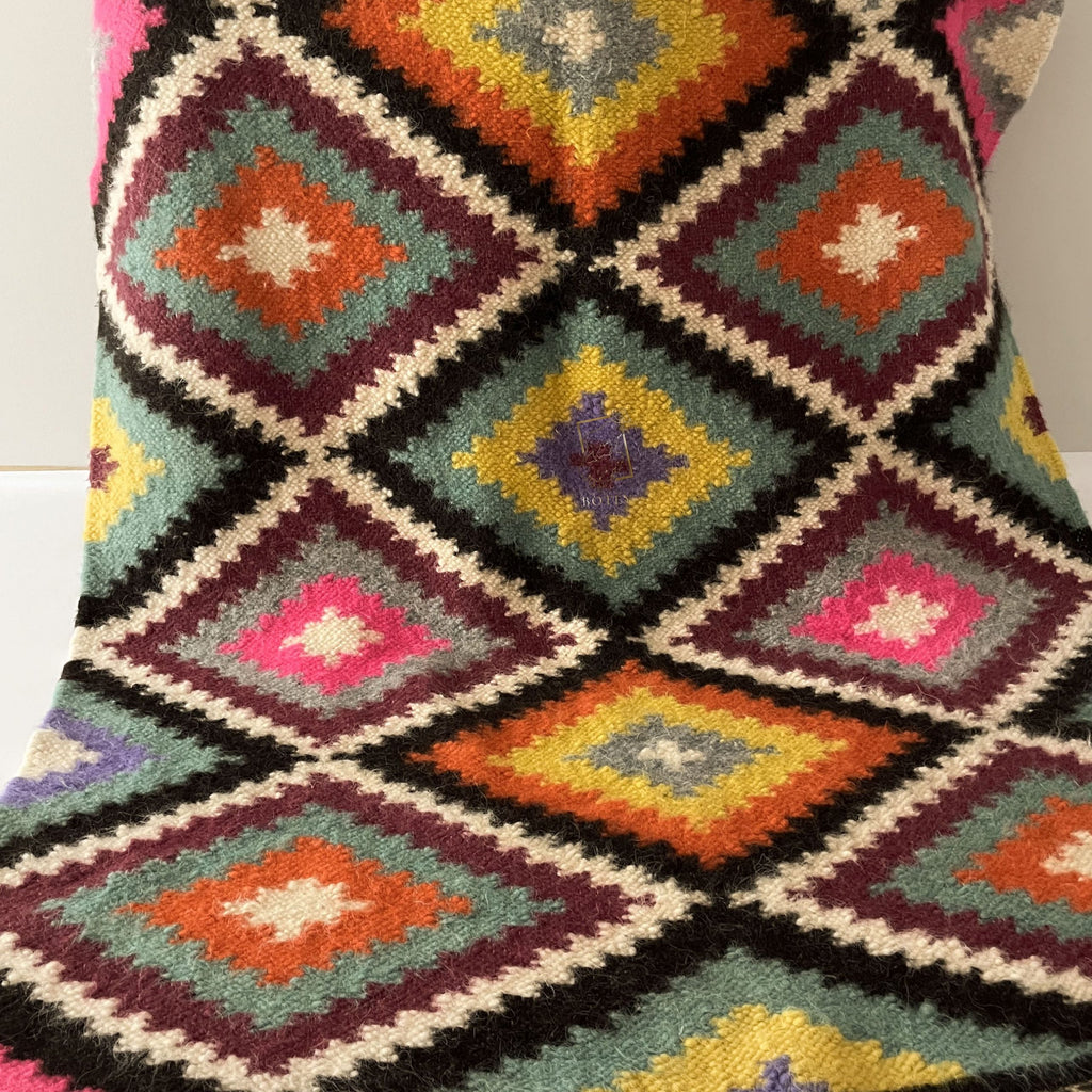 Carpathian Wool Blanket “Jerga” 200×220 cm – Premium Handmade Natural Wool