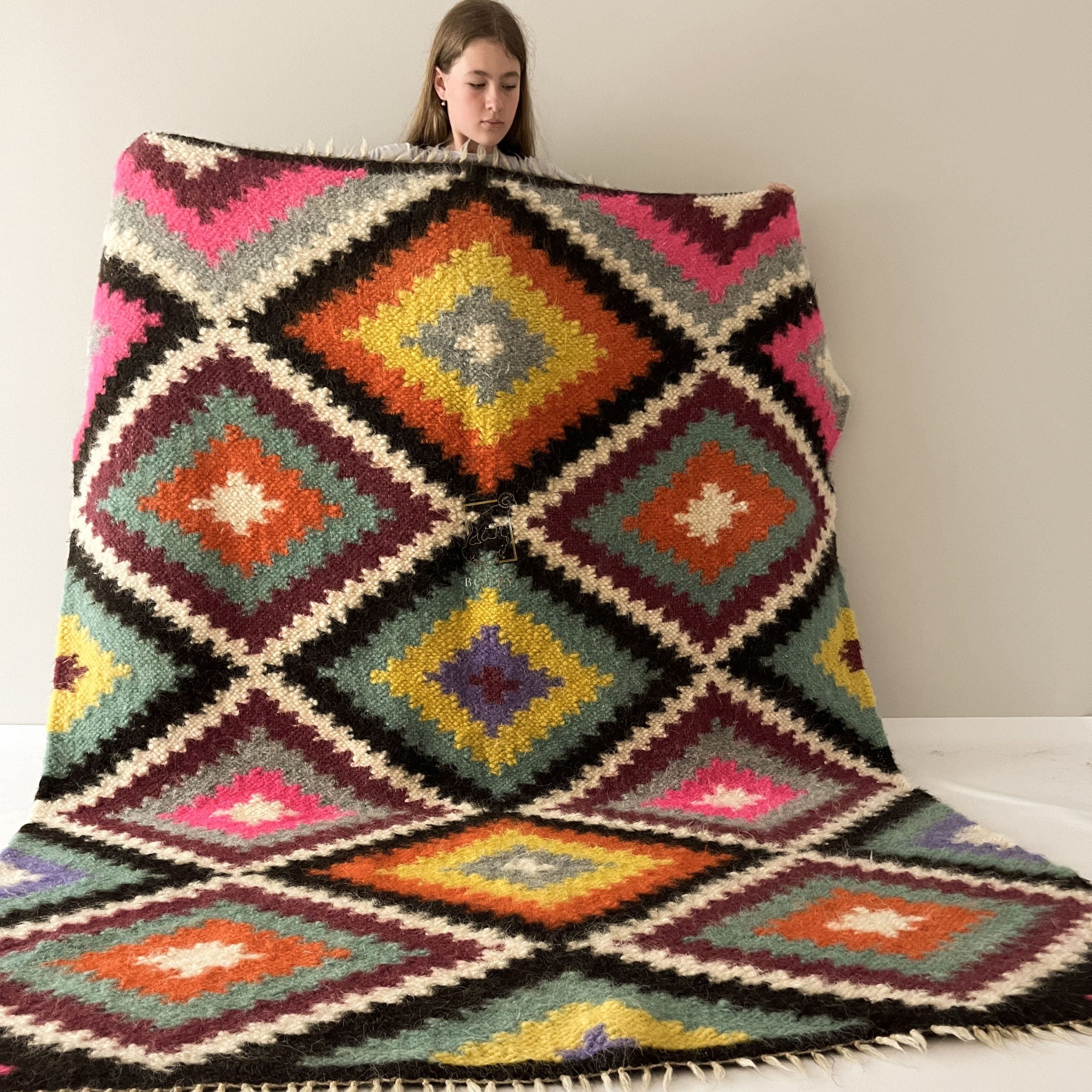 Carpathian Wool Blanket “Jerga” 200×220 cm – Premium Handmade Natural Wool