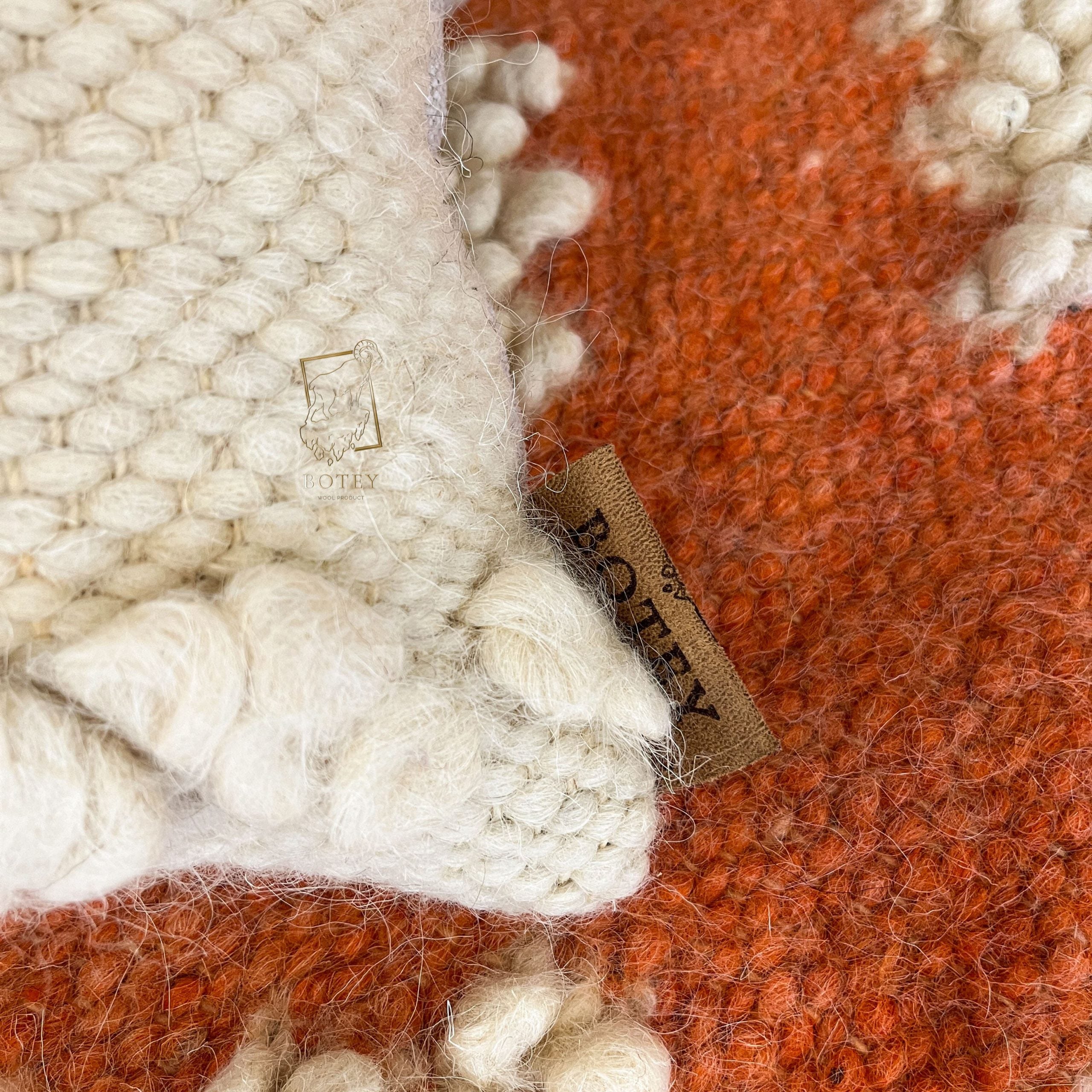 Wool Runner Rug “Golden Field” 80×200 cm – Handmade Natural Wool