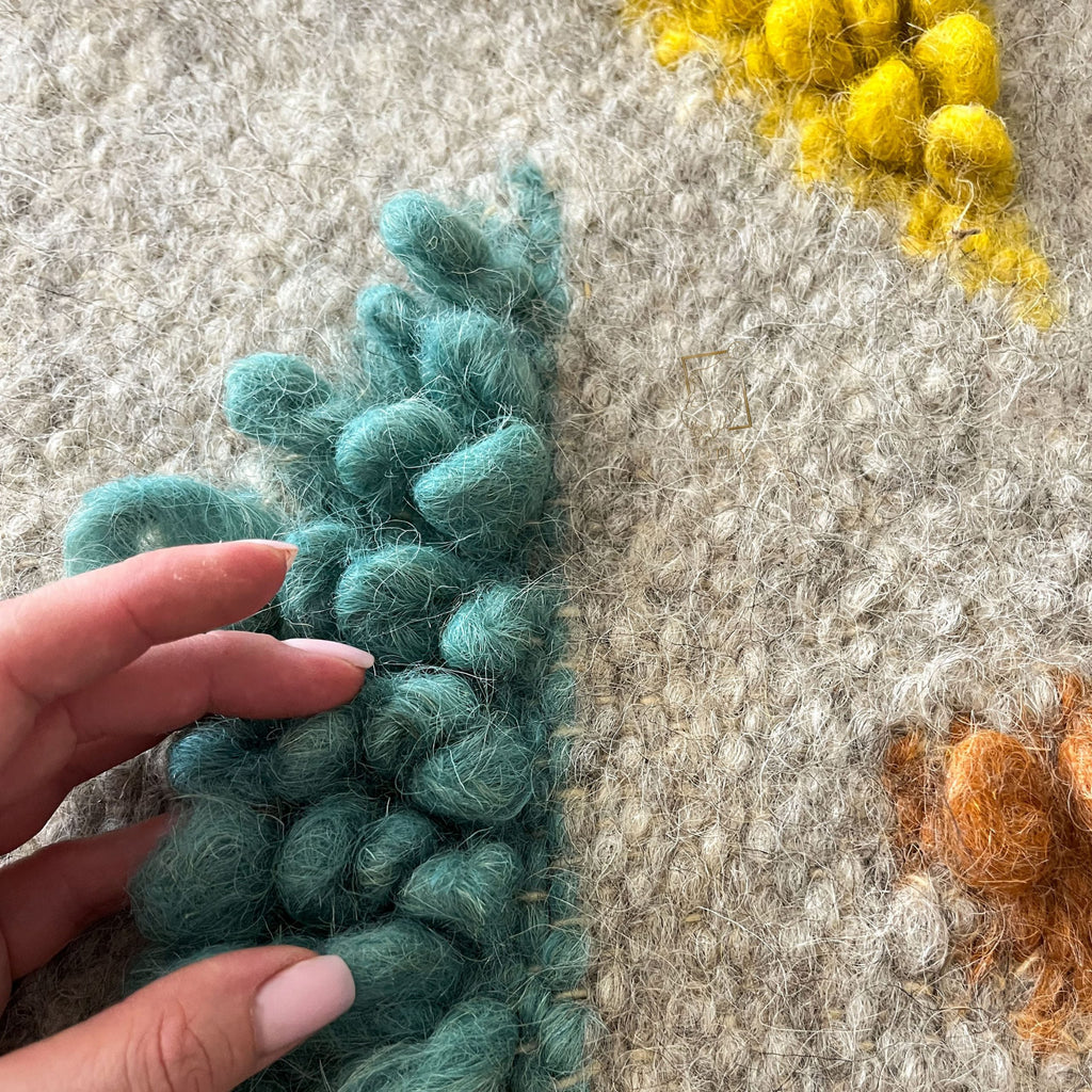 Wool Runner Rug “Jewelry” 80×150 cm – Handmade Natural Wool