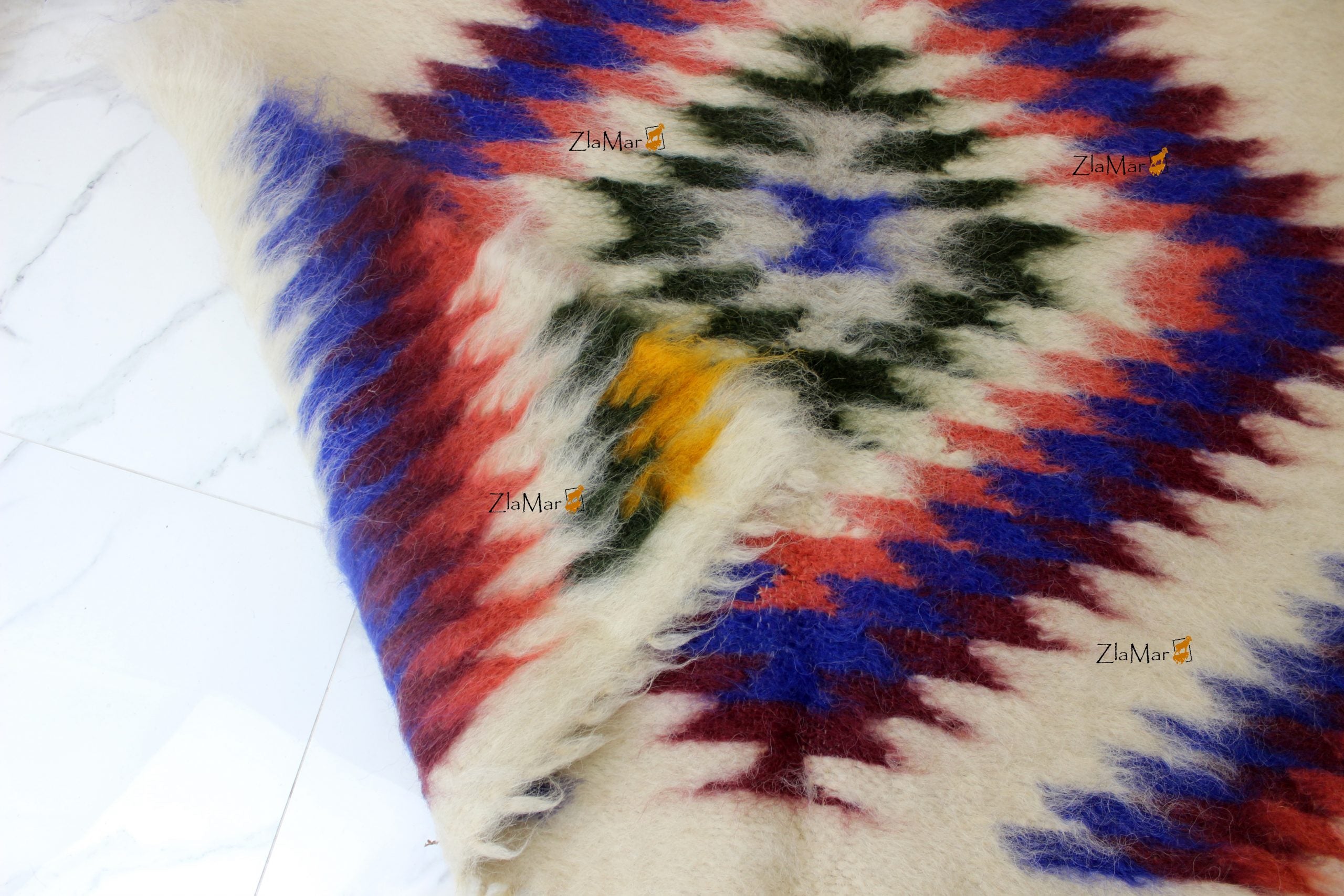 Carpathian Wool Blanket “Peacock Feather Blue” 150×200 cm – Premium Handmade Natural Wool