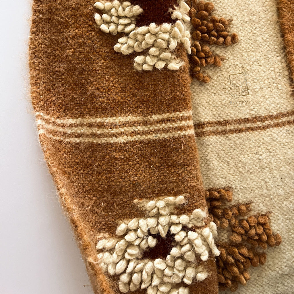 Carpathian Wool Blanket “Harmony” 200×220 cm – Premium Handmade Natural Wool