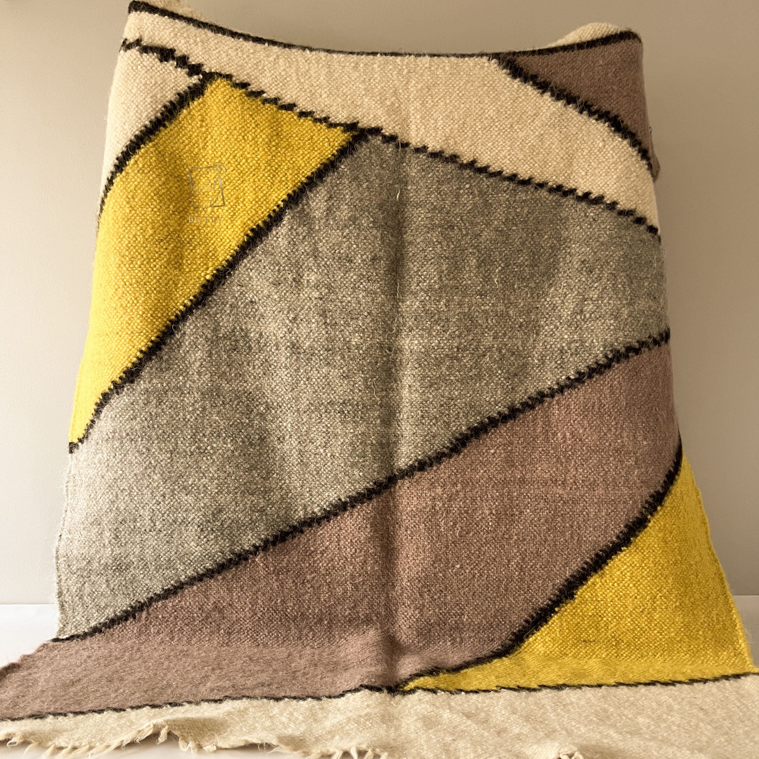 Carpathian Wool Blanket “Mocha Stained Glass” 200×220 cm – Premium Handmade Natural Wool