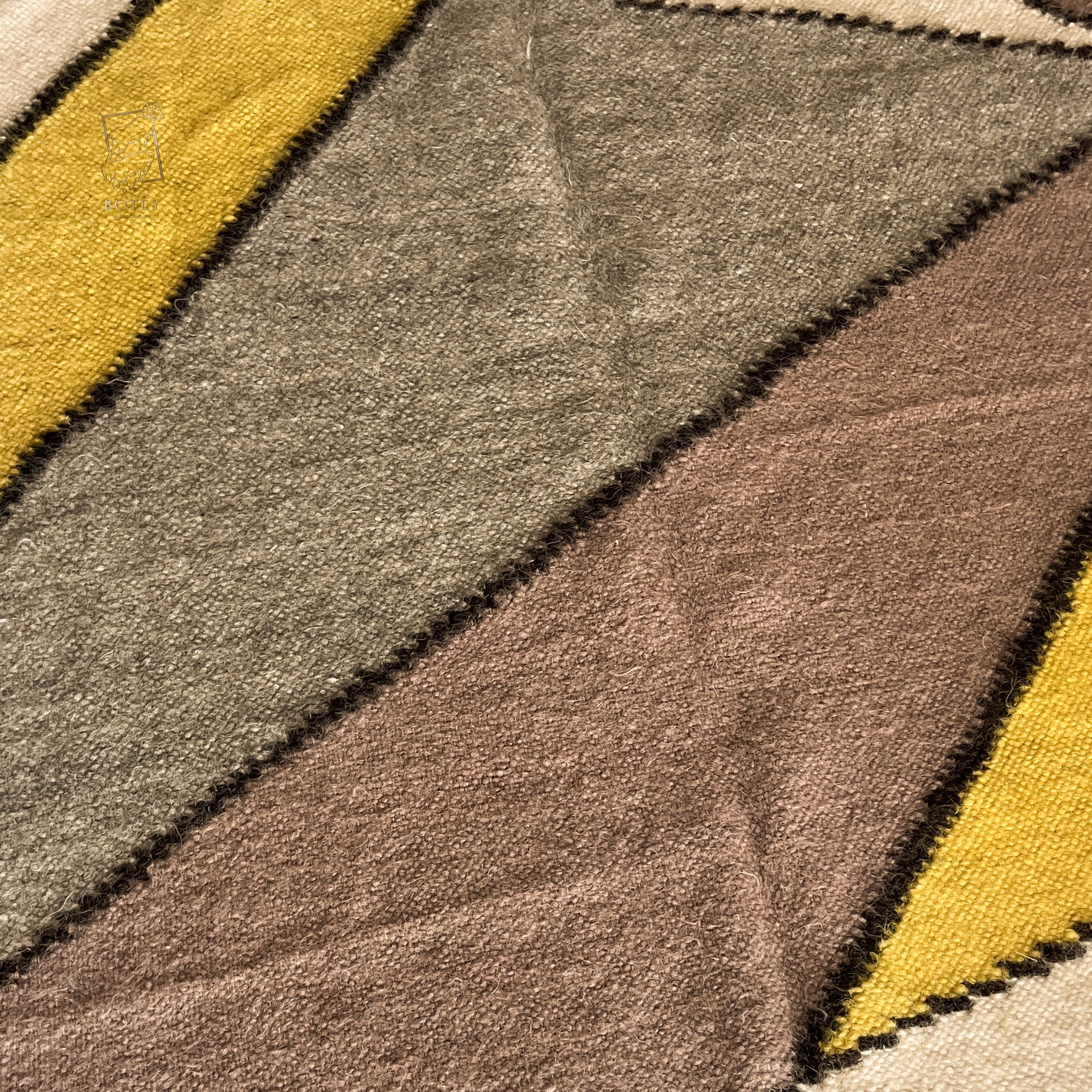Carpathian Wool Blanket “Mocha Stained Glass” 200×220 cm – Premium Handmade Natural Wool