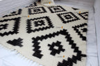 Carpathian Wool Blanket Black & White 150×200 cm – Premium Handmade Natural Wool