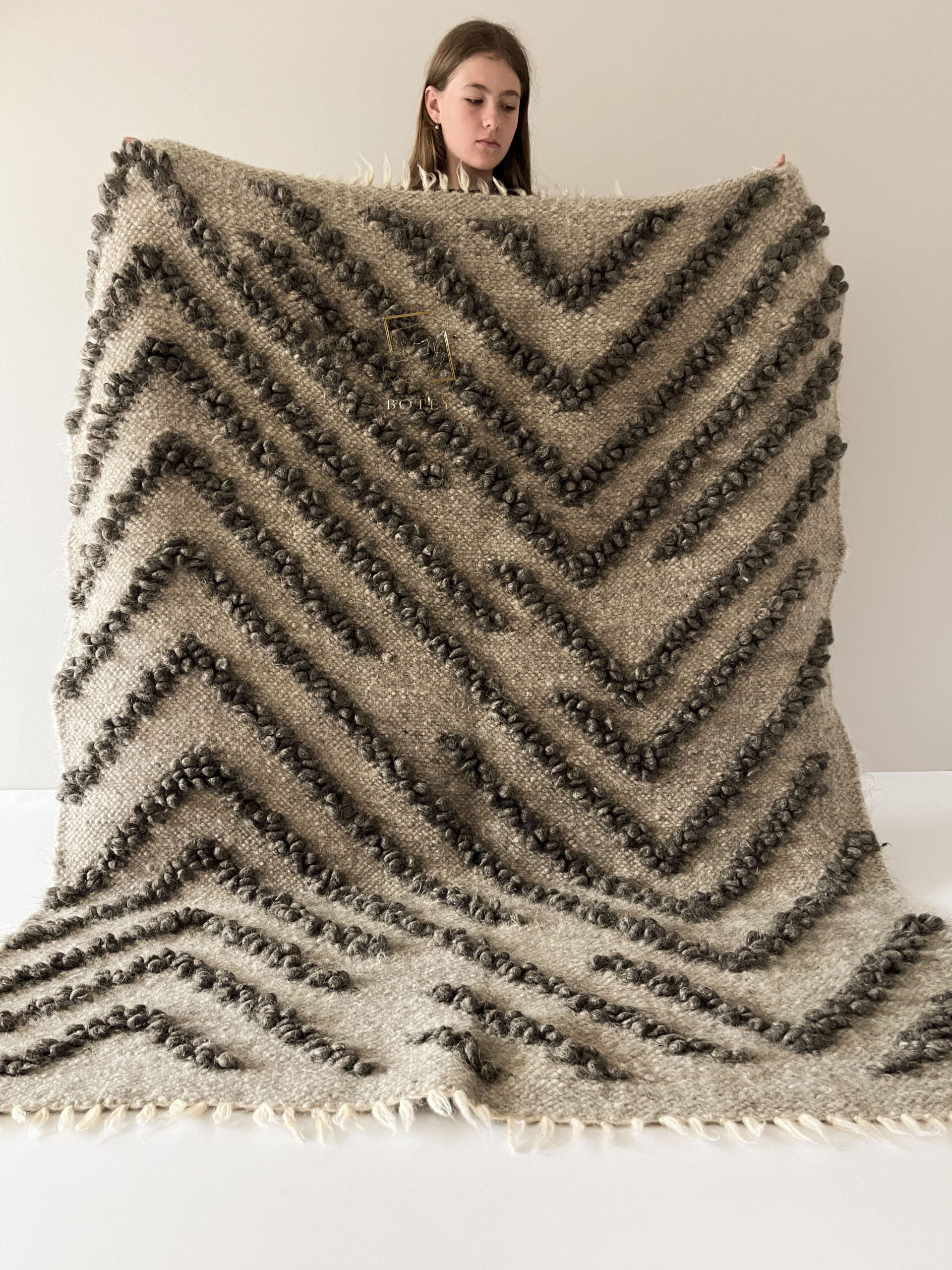 Carpathian Wool Blanket “Rocks” 150×200 cm – Premium Handmade Natural Wool