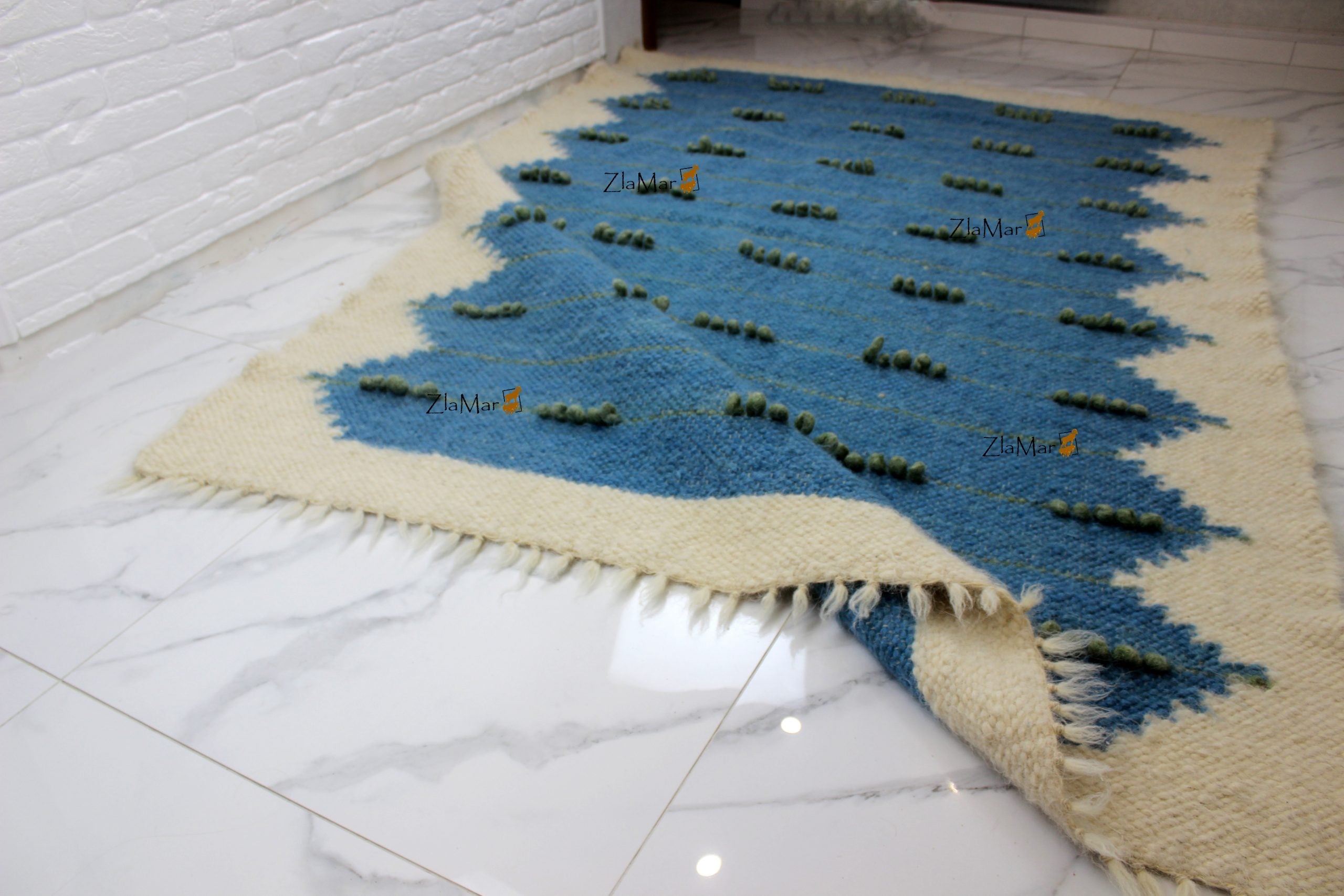 Carpathian Wool Blanket “Spring” 150×200 cm – Premium Handmade Natural Wool