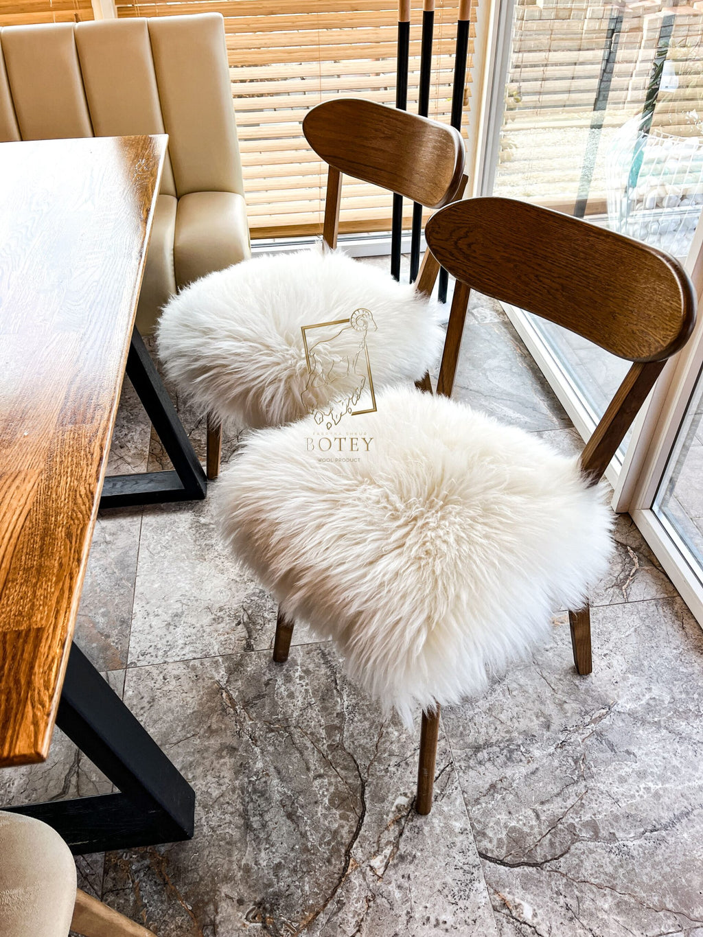 Square Long Wool Sheepskin Seat Cover White 40×40 cm – Natural Fur Cushion
