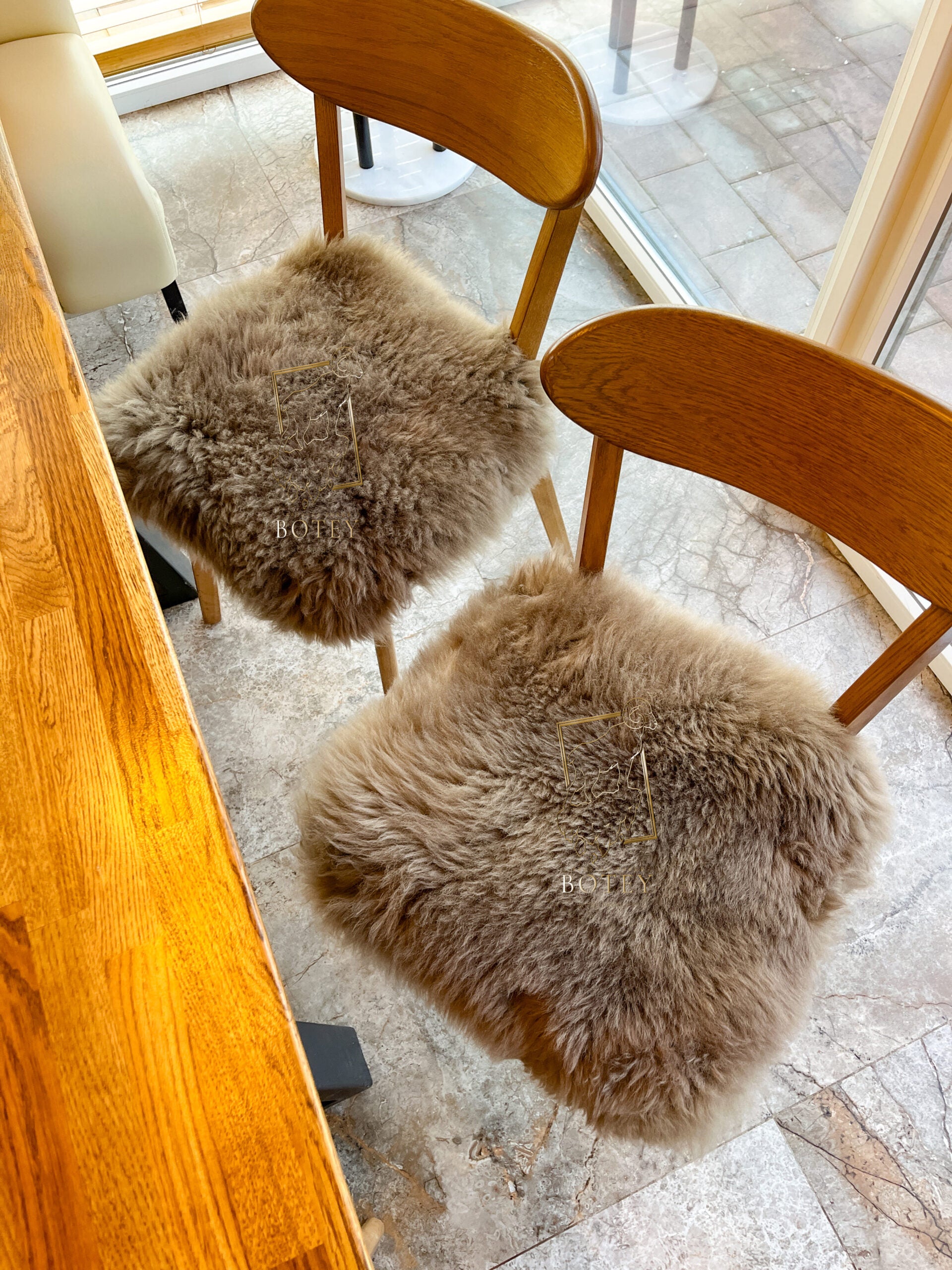 Square Long Wool Sheepskin Seat Cover White 40×40 cm – Natural Fur Cushion