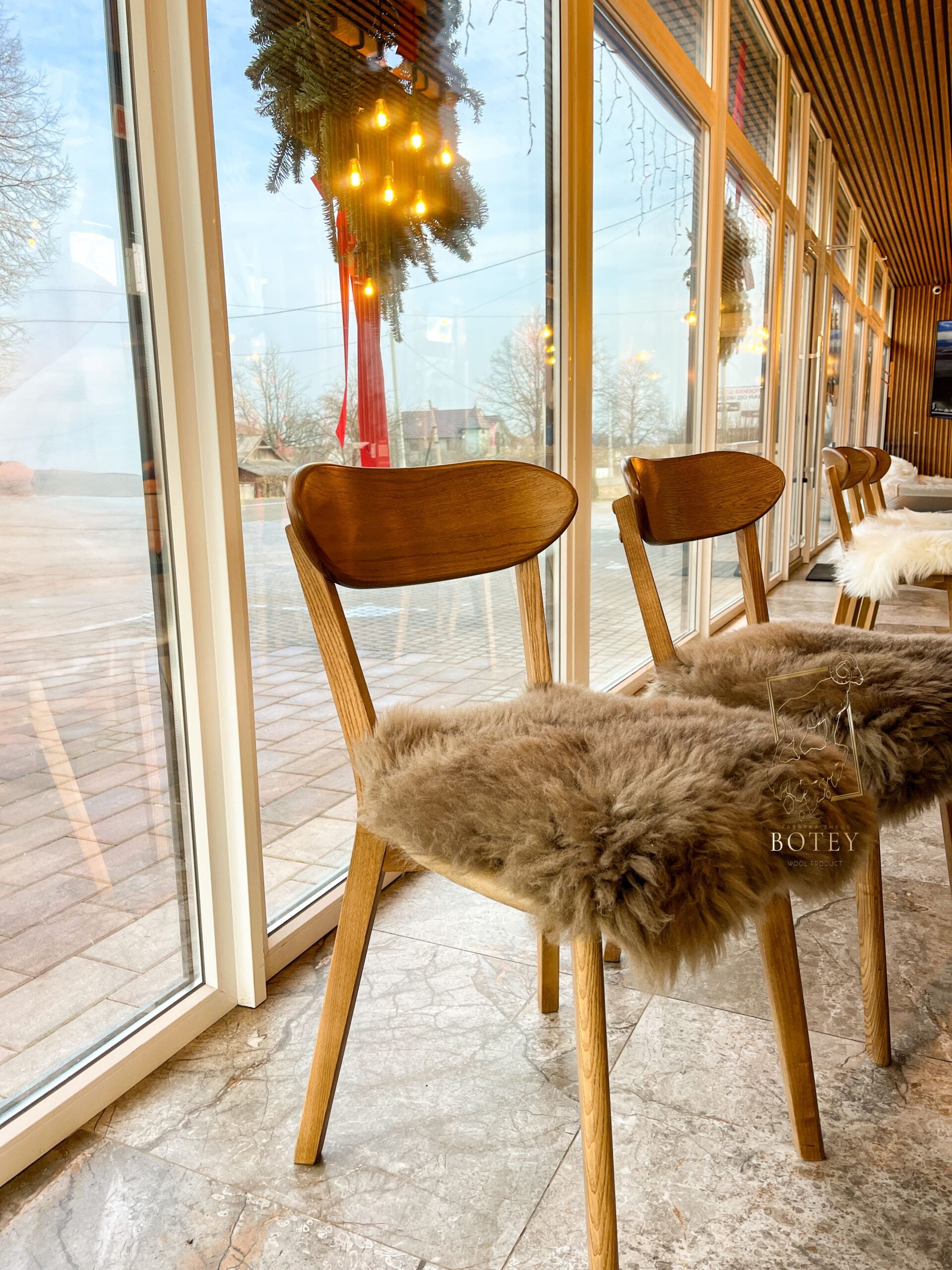 Square Long Wool Sheepskin Seat Cover White 40×40 cm – Natural Fur Cushion