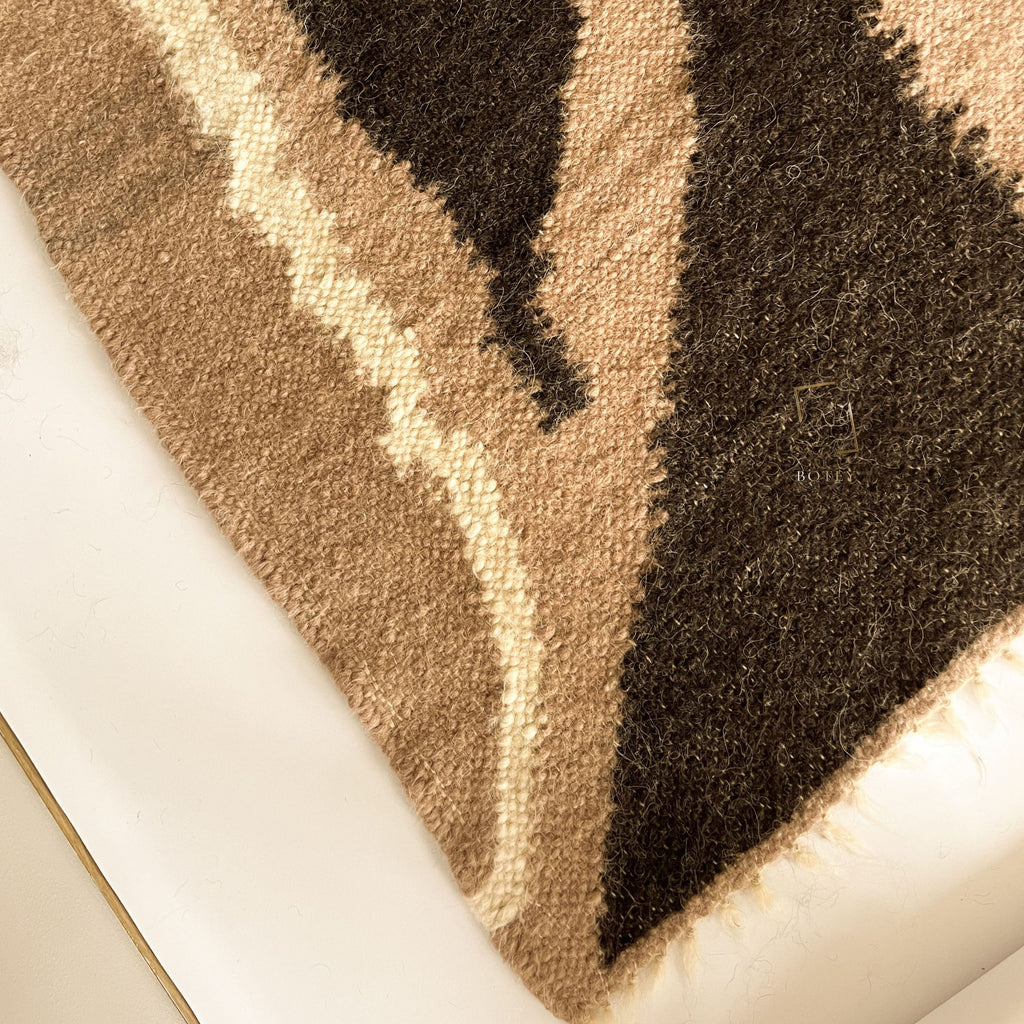 Carpathian Wool Blanket “Gorgany” 150×200 cm – Premium Handmade Natural Wool