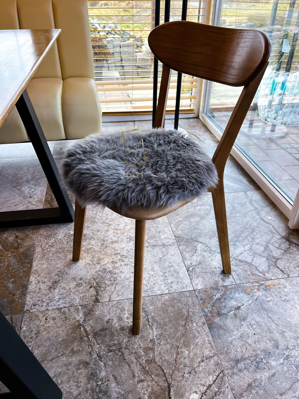 Round Sheared Sheepskin Seat Cover 50×50 cm – Natural Wool Cushion