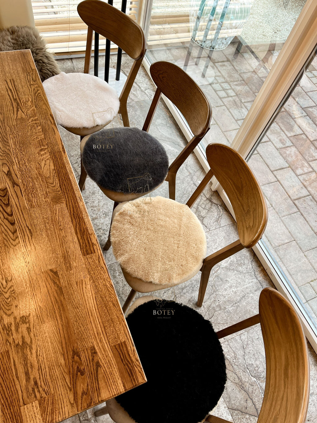 Round Sheared Sheepskin Seat Cover 50×50 cm – Natural Wool Cushion